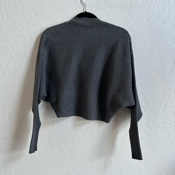 Zara Grey Ribbed Crewneck Sweater - Picture 3 of 5